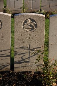 Lijssenthoek Military Cemetery - Lee, A
