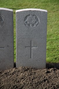 Lijssenthoek Military Cemetery - Legg, Harold