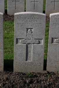 Lijssenthoek Military Cemetery - Lever, Charles Augustus