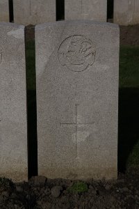 Lijssenthoek Military Cemetery - Lewis, Walter James