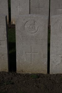 Lijssenthoek Military Cemetery - Littlewood, Thomas Edward