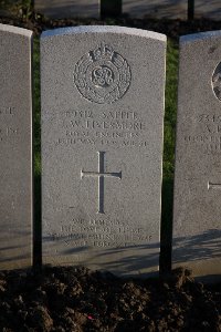 Lijssenthoek Military Cemetery - Livermore, John William
