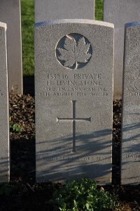 Lijssenthoek Military Cemetery - Livingstone, Hugh