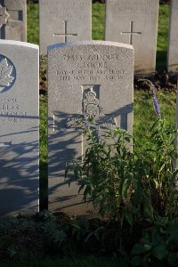 Lijssenthoek Military Cemetery - Locke, F