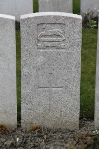 Lijssenthoek Military Cemetery - Long, H