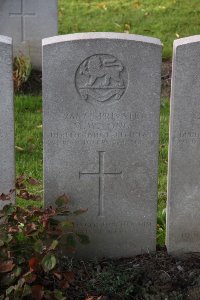 Lijssenthoek Military Cemetery - Long, Matthew William