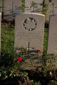 Lijssenthoek Military Cemetery - Longmoore, Thomas David