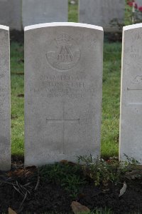 Lijssenthoek Military Cemetery - Longstaff, J