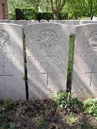 Lijssenthoek Military Cemetery - Longworth, David