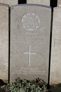 Lijssenthoek Military Cemetery - Longworth, Walter John