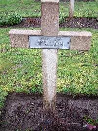 Lijssenthoek Military Cemetery - Louchez, Rene