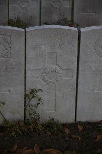 Lijssenthoek Military Cemetery - Lovel, William