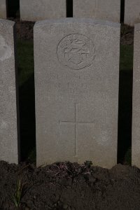Lijssenthoek Military Cemetery - Lovell, Bertie