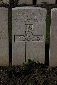 Lijssenthoek Military Cemetery - Lovell, C