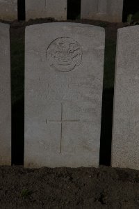 Lijssenthoek Military Cemetery - Lovett, I