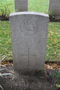 Lijssenthoek Military Cemetery - Lucas, Charles Leslie Clement