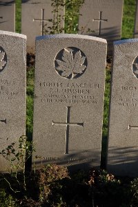 Lijssenthoek Military Cemetery - Lumsden, Percy John