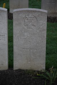 Lijssenthoek Military Cemetery - Lutkins, J G