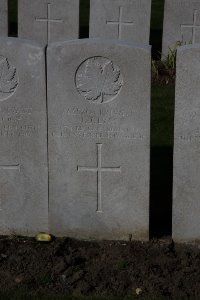 Lijssenthoek Military Cemetery - Lyas, Joseph James