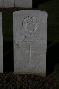 Lijssenthoek Military Cemetery - Lynch, John