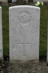 Lijssenthoek Military Cemetery - Lyons, Patrick