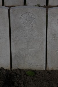 Lijssenthoek Military Cemetery - Lyons, Patrick Edward