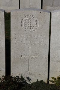 Lijssenthoek Military Cemetery - MacKinnon, Charles Alexander