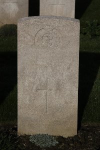 Lijssenthoek Military Cemetery - MacLeod, Ion Keith-Falconer