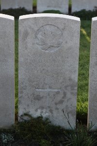 Lijssenthoek Military Cemetery - MacSwiney, F D