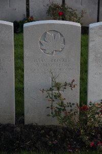 Lijssenthoek Military Cemetery - MacLeod, A