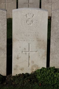 Lijssenthoek Military Cemetery - Magness, Frank