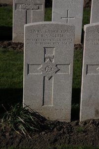 Lijssenthoek Military Cemetery - Mallen, T B