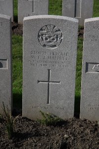 Lijssenthoek Military Cemetery - Mallett, William Frederick James