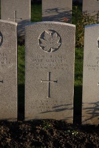 Lijssenthoek Military Cemetery - Mallette, Omer