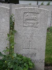 Lijssenthoek Military Cemetery - Mallinson, N