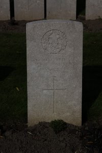 Lijssenthoek Military Cemetery - Manning, John