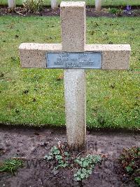 Lijssenthoek Military Cemetery - Marie, David
