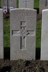 Lijssenthoek Military Cemetery - Marlow, Ernest