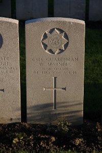Lijssenthoek Military Cemetery - Marnell, Walter