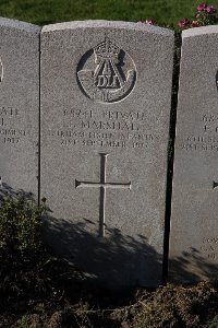 Lijssenthoek Military Cemetery - Marshall, J