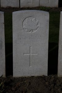 Lijssenthoek Military Cemetery - Marshall, R