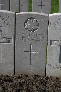 Lijssenthoek Military Cemetery - Martin, John