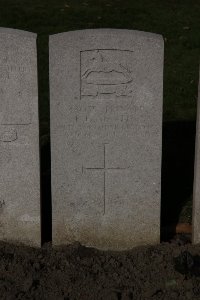 Lijssenthoek Military Cemetery - Martin, Percy Hughes