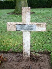 Lijssenthoek Military Cemetery - Mauger, Edouard