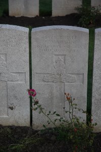 Lijssenthoek Military Cemetery - Mawson, E