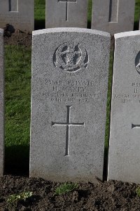 Lijssenthoek Military Cemetery - Maxey, H