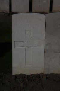 Lijssenthoek Military Cemetery - Maxim, F W