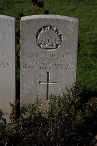 Lijssenthoek Military Cemetery - May, Douglas George