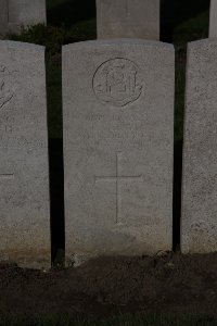 Lijssenthoek Military Cemetery - Mayes, E E