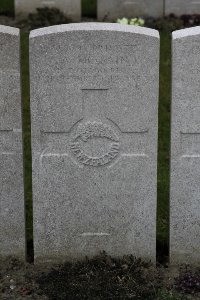 Lijssenthoek Military Cemetery - McBain, Alexander